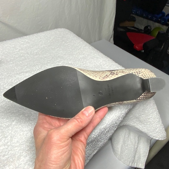 NEW Stuart Weitzman Adria Python-Embossed Pumps - Picture 9 of 13